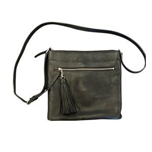 Mint Condition Nordstrom HALOGEN Black Pebble Leather Slim Crossbody Purse Handb